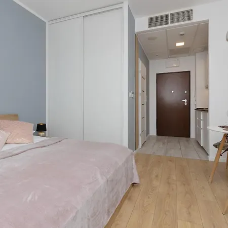 Studio Kasprzaka By Renters Apartment *